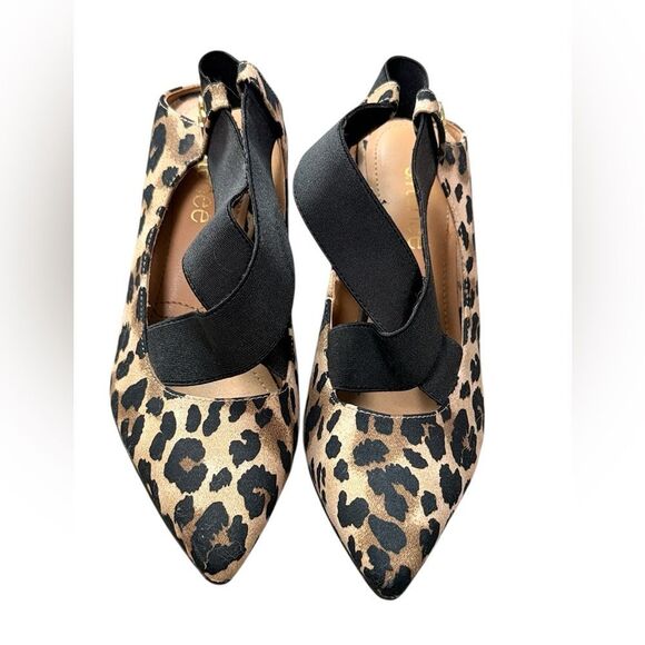 J.Renee Leopard Black & Brown Heels With Gold Spiked Heels - Picture 4 of 8